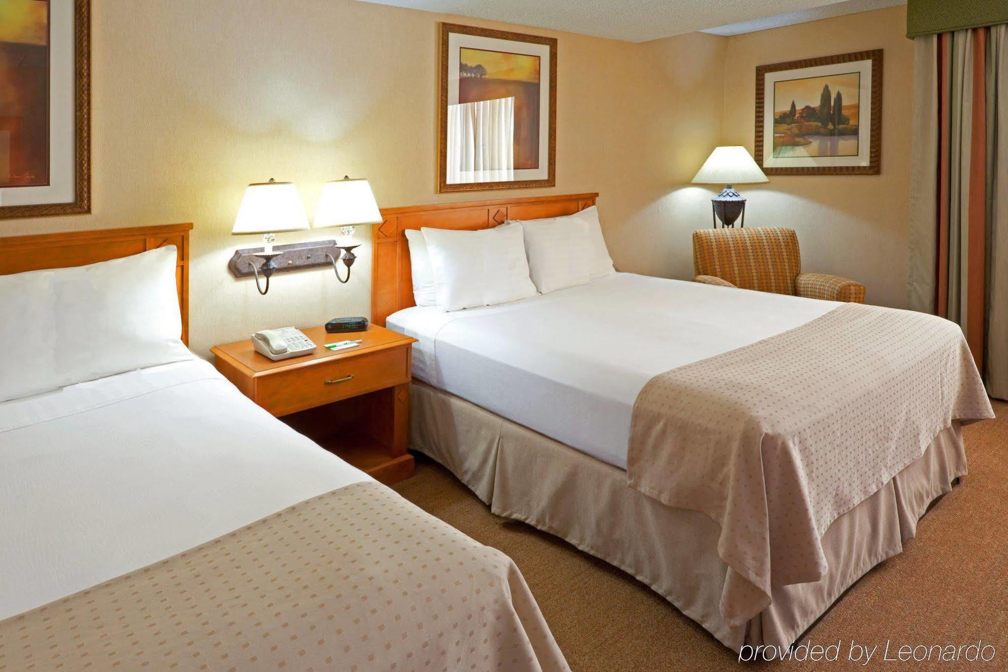 Red lion hotel pillows cheap